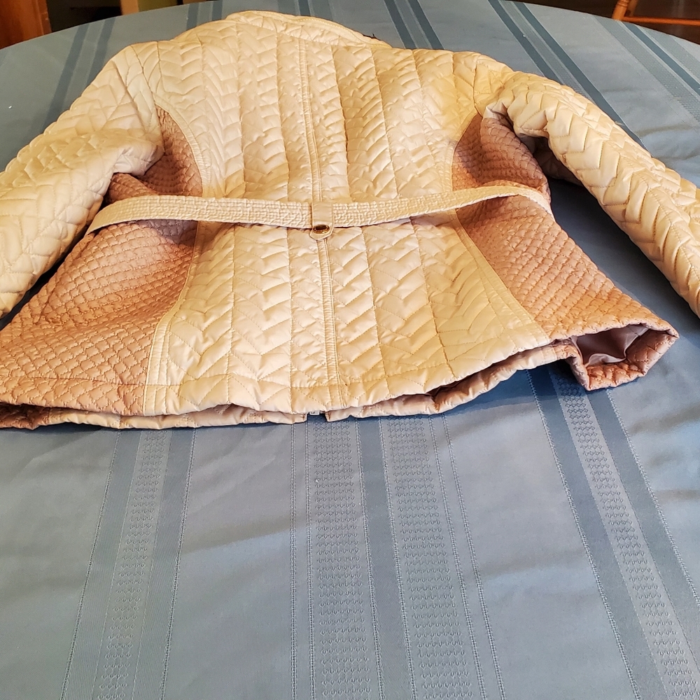 Ski jacket - Picture 2 of 2